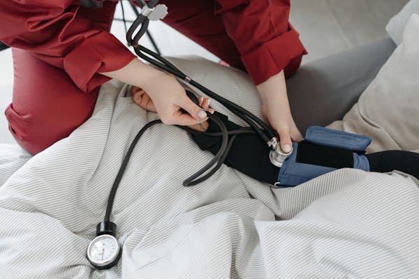 为啥说重疾险比医疗险更重要?